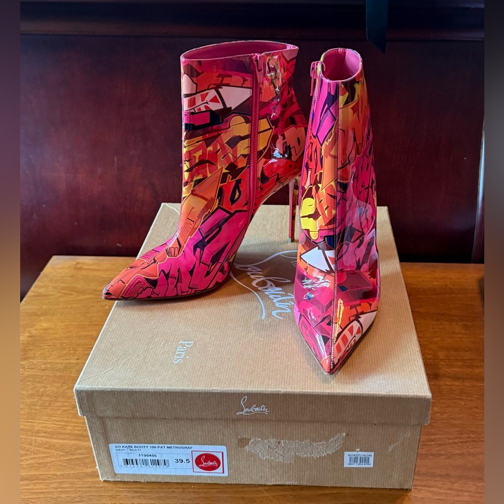 christian louboutin so kate graffiti metrograf booty ankle boots, women’s 39.5
